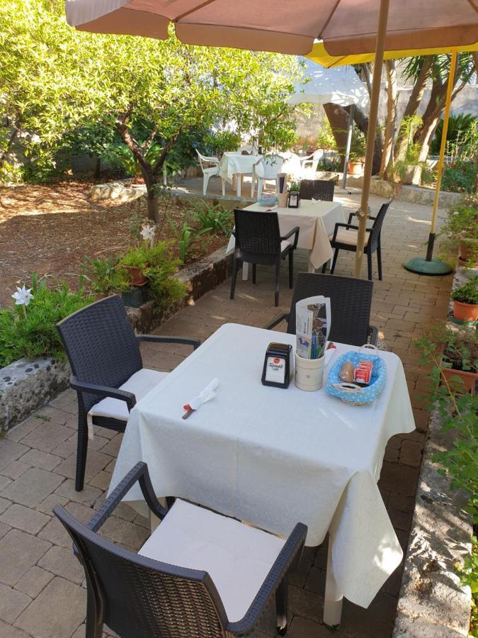 B&B Pittoresco Specchia Exterior foto